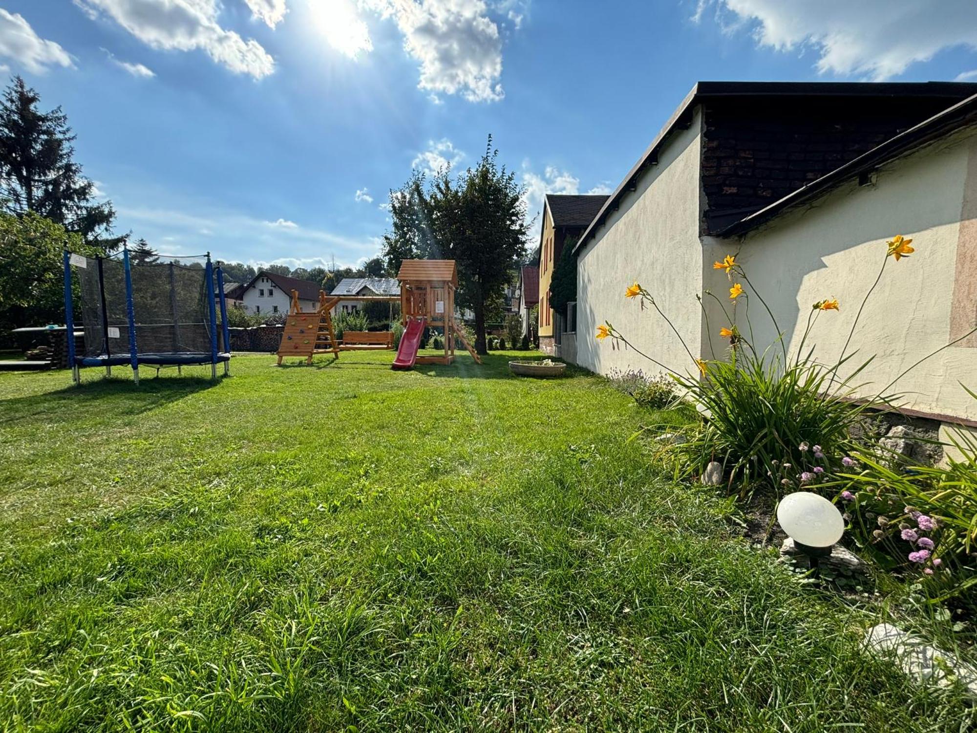 Vila Lumina Svoboda nad Upou Exterior photo